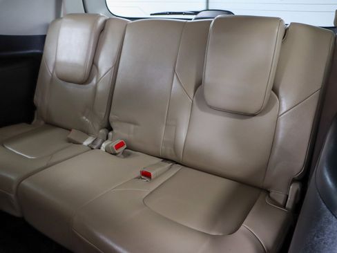 Used 2024 Nissan Armada Platinum w/ Captain's Chairs Package image 31