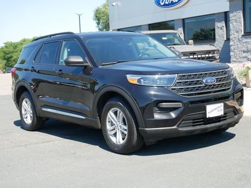 Certified 2020 Ford Explorer XLT w/ Comfort Package AWD/4WD image 2