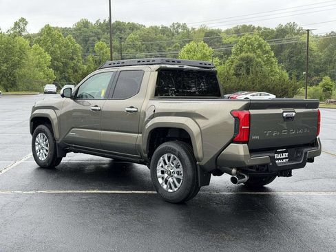 New 2026 Toyota Tacoma Limited AWD/4WD image 21