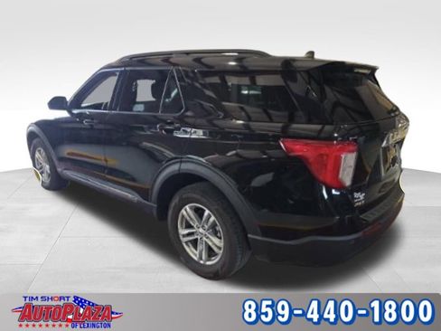 Used 2023 Ford Explorer XLT image 8