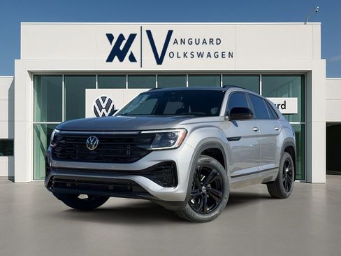 New 2026 Volkswagen Atlas Cross Sport SEL R-Line AWD/4WD image 1