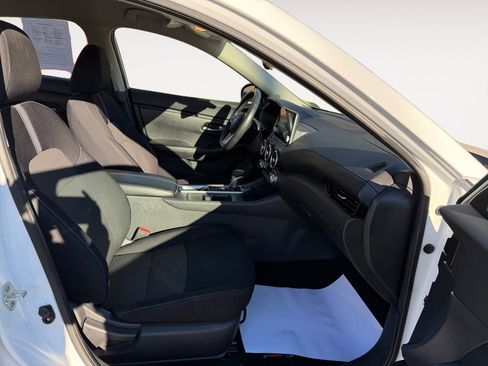 Used 2021 Nissan Sentra SV image 29