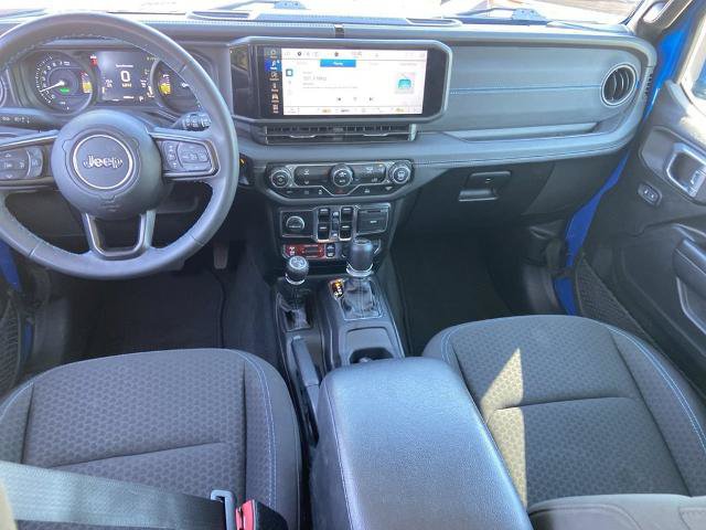 Used 2024 Jeep Wrangler Unlimited Rubicon 4xe AWD/4WD image 15