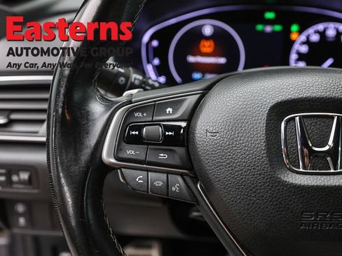 Used 2018 Honda Accord Sport image 14