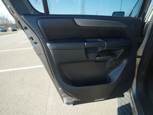 Used 2008 Nissan Armada SE w/ Premium Pkg image 16