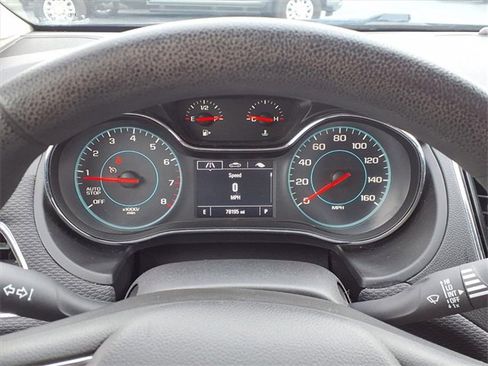 Used 2017 Chevrolet Cruze LT image 10