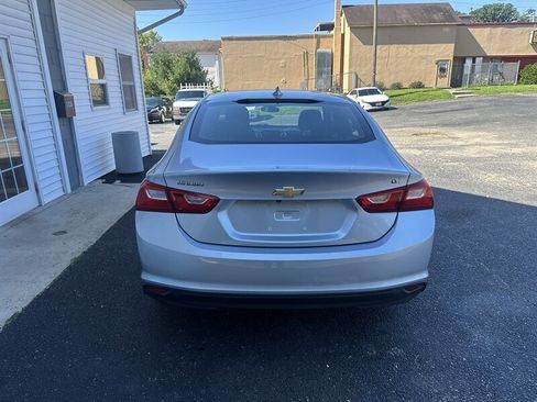 Used 2017 Chevrolet Malibu LT FWD image 8