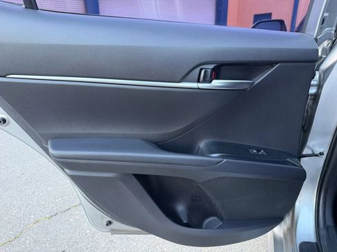 Used 2019 Toyota Camry LE image 11