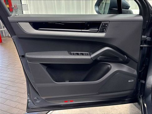 New 2026 Porsche Cayenne AWD/4WD image 22
