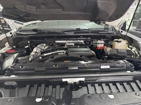 Used 2024 Chevrolet Silverado 2500 LT w/ Convenience Package image 43