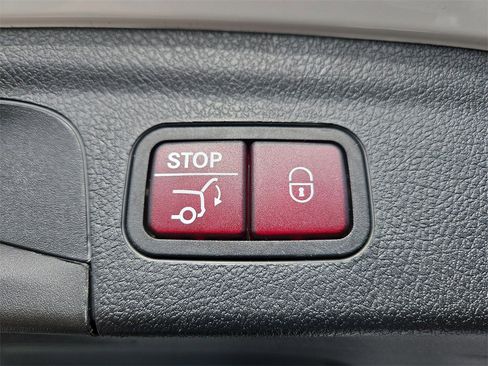 Certified 2024 Mercedes-Benz GLE 450 4MATIC image 15