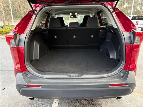 Used 2021 Toyota RAV4 LE image 26