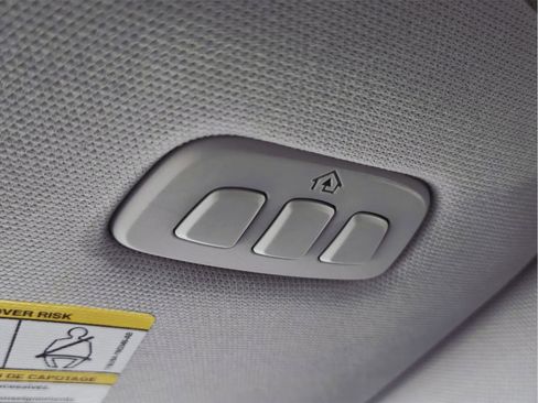 Used 2025 Ford Expedition Active image 42