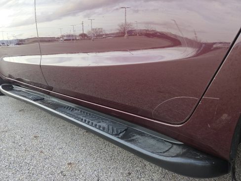 Used 2017 Kia Sedona LX w/ LX Essentials Premium Package image 16