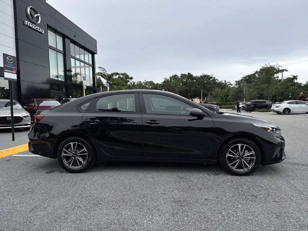 Used 2023 Kia Forte LXS w/ LXS Technology Package FWD image 23