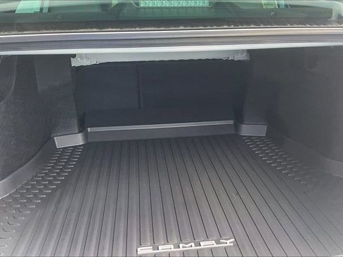 New 2026 Toyota Camry SE image 7