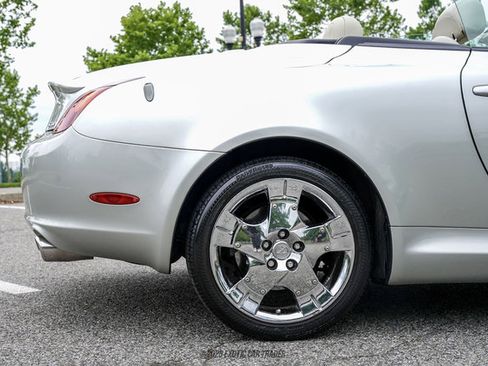 Used 2005 Lexus SC 430 Convertible RWD image 10
