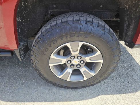 Used 2015 Chevrolet Colorado Z71 AWD/4WD image 18