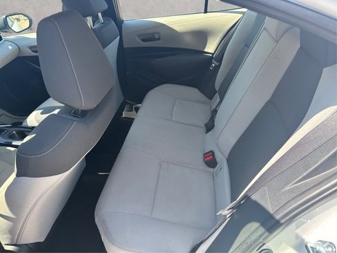 Used 2022 Toyota Corolla LE FWD image 12