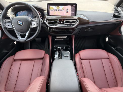 Used 2024 BMW X4 xDrive30i w/ Premium Package AWD/4WD image 3