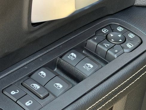 New 2026 RAM 3500 Big Horn AWD/4WD image 18