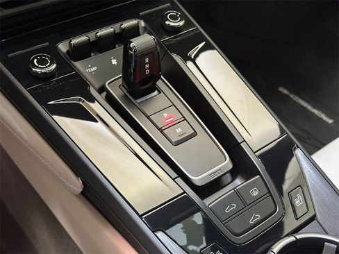 Used 2025 Porsche 911 Carrera GTS image 22