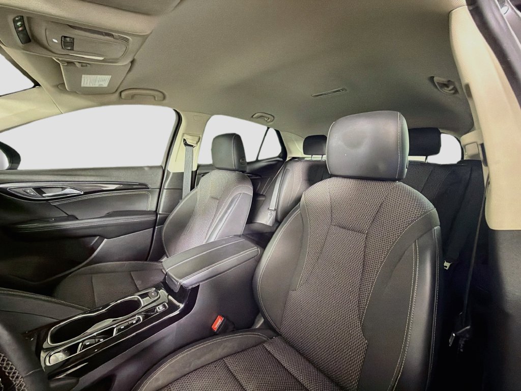 Used 2022 Buick Envision Preferred FWD image 14