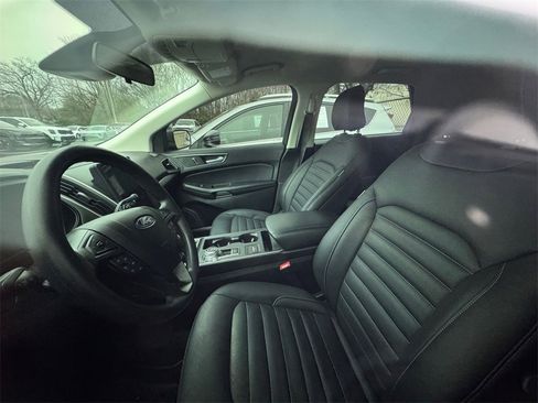Used 2023 Ford Edge SE image 8