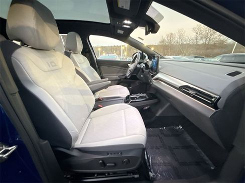 Used 2021 Volkswagen ID.4 Pro S image 25