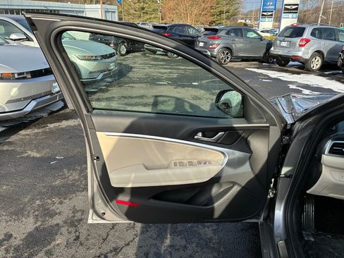 New 2026 Genesis G70 2.5T image 26