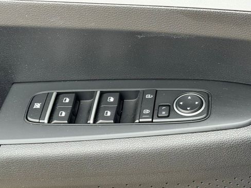 Used 2024 Kia Forte LXS w/ LXS Technology Package image 27