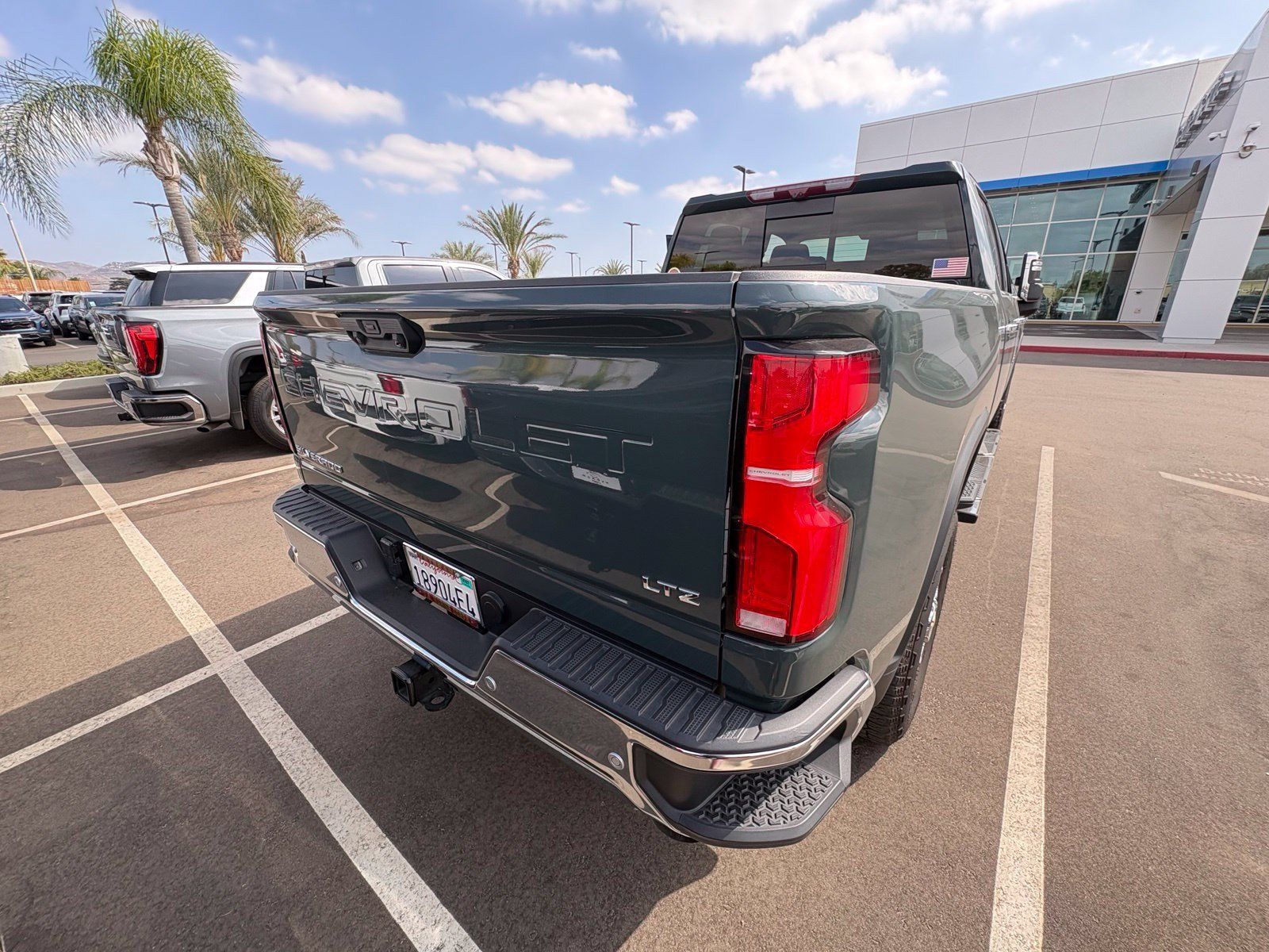 Used 2025 Chevrolet Silverado 2500 LTZ w/ LTZ Plus Package AWD/4WD image 6