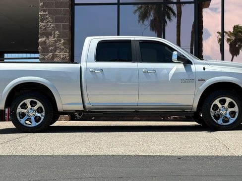 Used 2016 RAM 1500 Laramie w/ Convenience Group AWD/4WD image 15