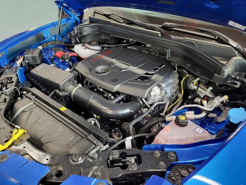 New 2025 Alfa Romeo Stelvio Sprint image 81