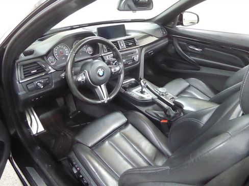 Used 2015 BMW M4 Convertible RWD image 27