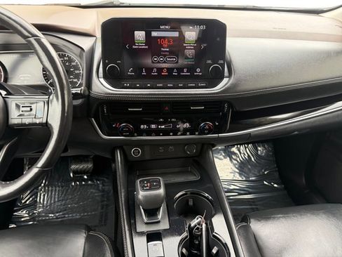 Used 2023 Nissan Rogue SL w/ SL Premium Package image 15