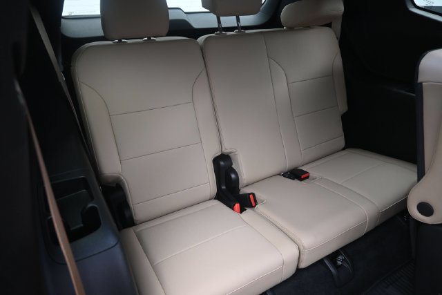 Used 2025 Buick Enclave Preferred w/ Trailering Package, 5000 lbs. AWD/4WD image 16