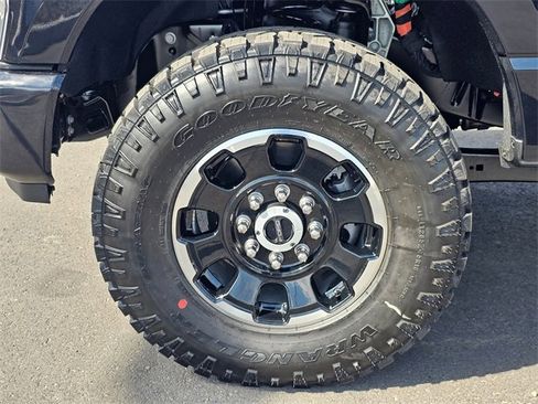 New 2025 Ford F350 XLT w/ Black Appearance Package image 8