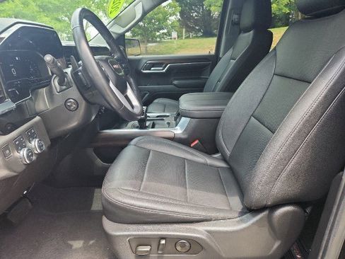 Used 2023 GMC Sierra 1500 SLT w/ SLT Premium Package AWD/4WD image 19
