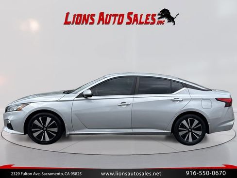 Used 2022 Nissan Altima 2.5 SV FWD image 8