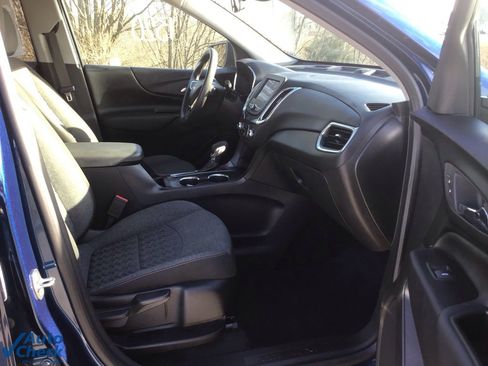 Used 2023 Chevrolet Equinox LT image 21