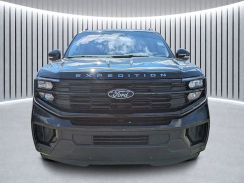 Certified 2025 Ford Expedition Active image 8