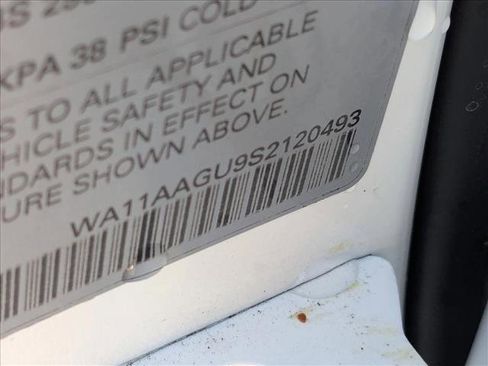 New 2025 Audi Q5 Premium image 17