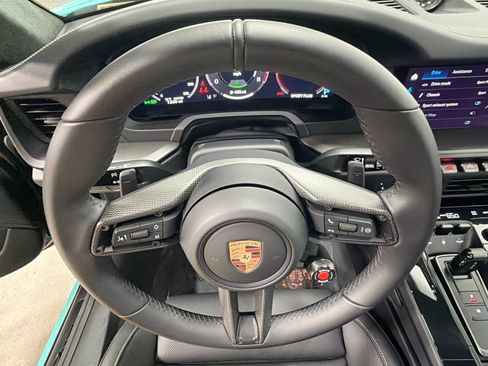 Certified 2026 Porsche 911 Carrera GTS RWD image 36