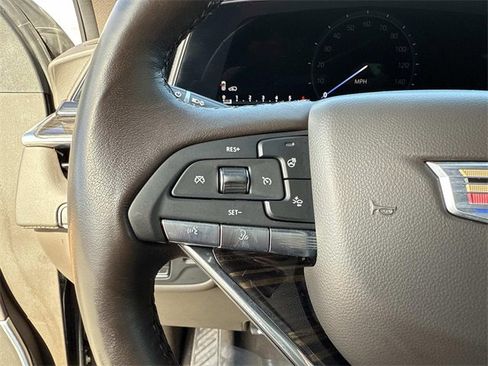 Used 2021 Cadillac Escalade Premium Luxury w/ Driver Assist Tech Package image 32