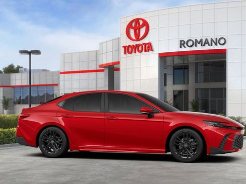 New 2026 Toyota Camry SE image 13