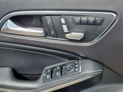 Used 2019 Mercedes-Benz GLA 250 image 26