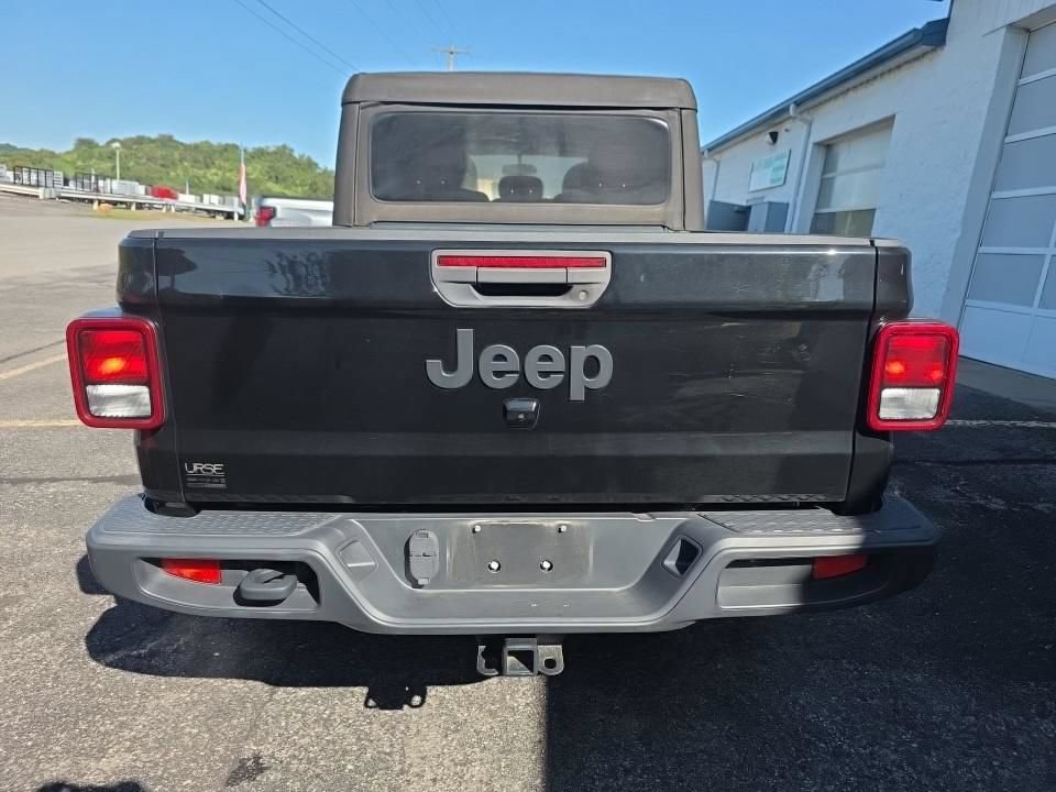 Used 2022 Jeep Gladiator Sport AWD/4WD image 6