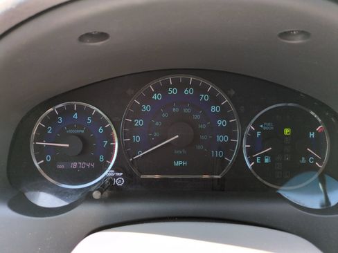 Used 2009 Toyota Sienna FWD image 15