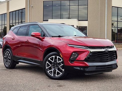 Used 2023 Chevrolet Blazer RS w/ Driver Confidence II Package AWD/4WD image 33